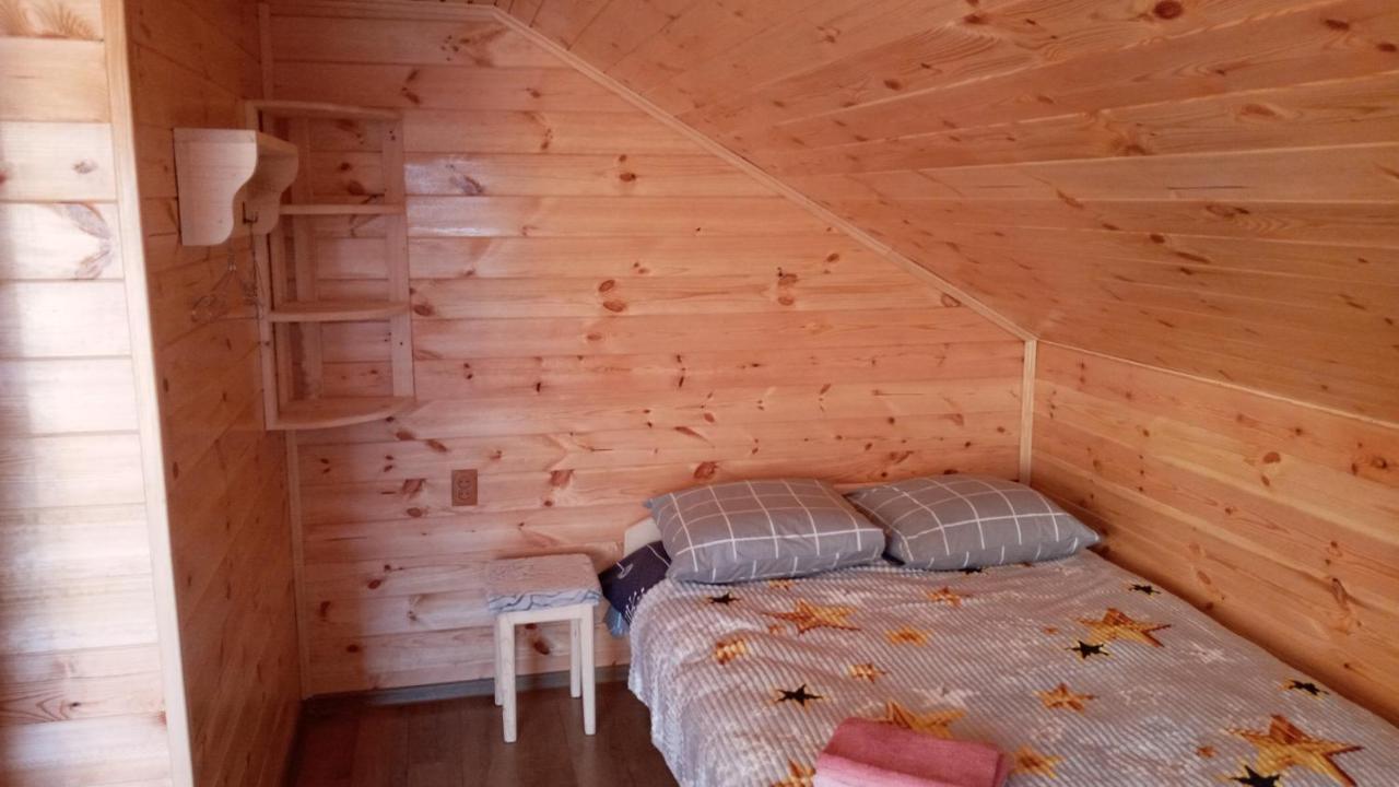 Біля Лісу Шале З Двома Спальнями 斯拉夫西克 外观 照片